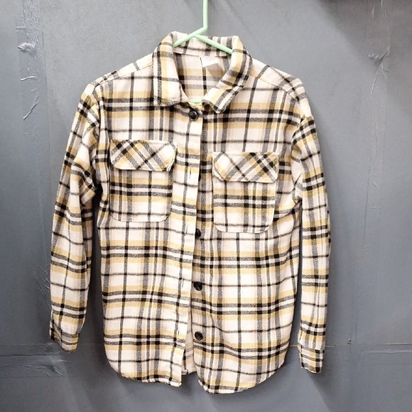 No Boundaries Tops - Yellow and Black Button Down Shirt with Classic Design